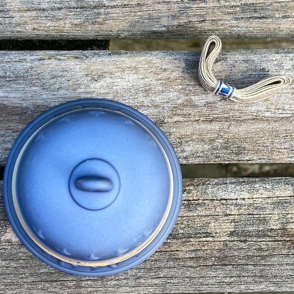 💯 Authentic Goebel Vintage Hummel "Letter to Santa Claus" 1990 Bell w/Clapper - Picture 13 of 14